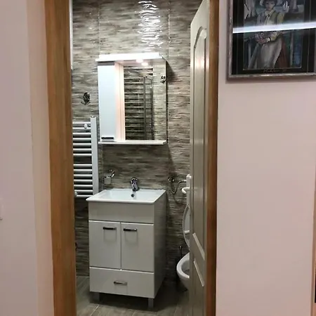 Cigota Apartment *